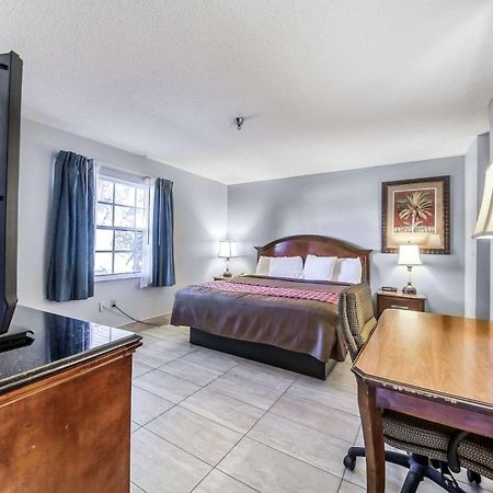 Rodeway Inn & Suites Haines City Exterior foto